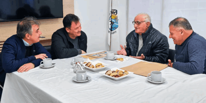 Raimundo otorgó un reconocimiento a Héctor Gallucci, gran impulsor del deporte infantil y comunitario en San Lorenzo
