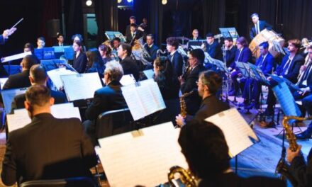 La Banda Sinfónica Municipal vuelve al Teatro Aldo Braga con «Conexión Piazzolla»